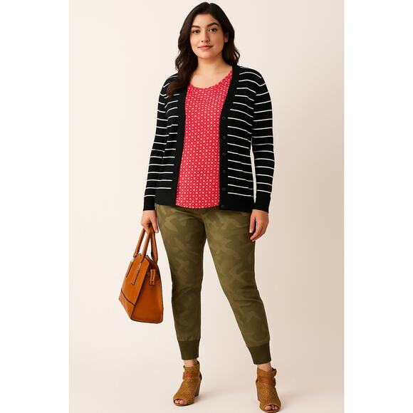 Women’s Size L 8-Piece Clothing Collection – Mix & Match Everyday Outfits - Picture 4 of 14